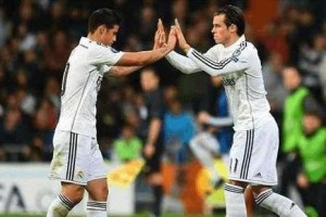  梅斯锋线双星联袂出击，配合默契斩获关键三分  