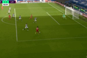  热刺防线送礼遭绝平，争冠关键分拱手相让  