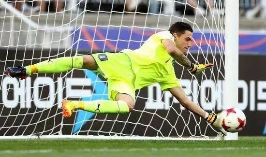  巴黎圣日耳曼青训营爆发疫情，梯队赛事暂停  